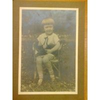 Dziewczynka z kotem ok. 1920 r.